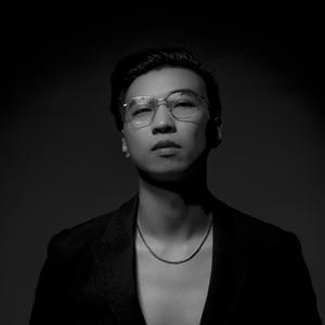 丰满老太的屁股眼
