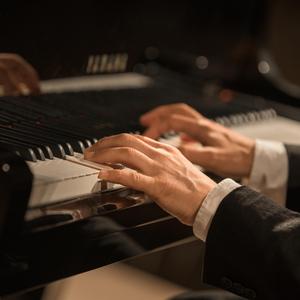 丰满老太的屁股眼
